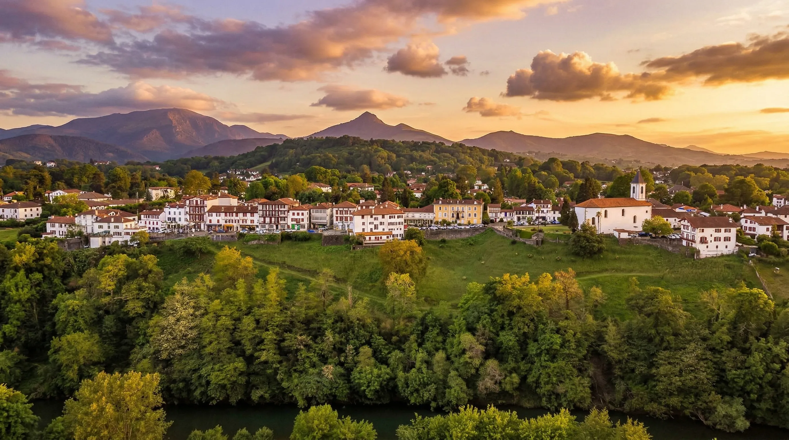 Vue panoramique de Cambo-les-Bains